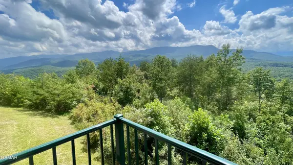 3710 Weber Road #102-B, Gatlinburg, TN 37738