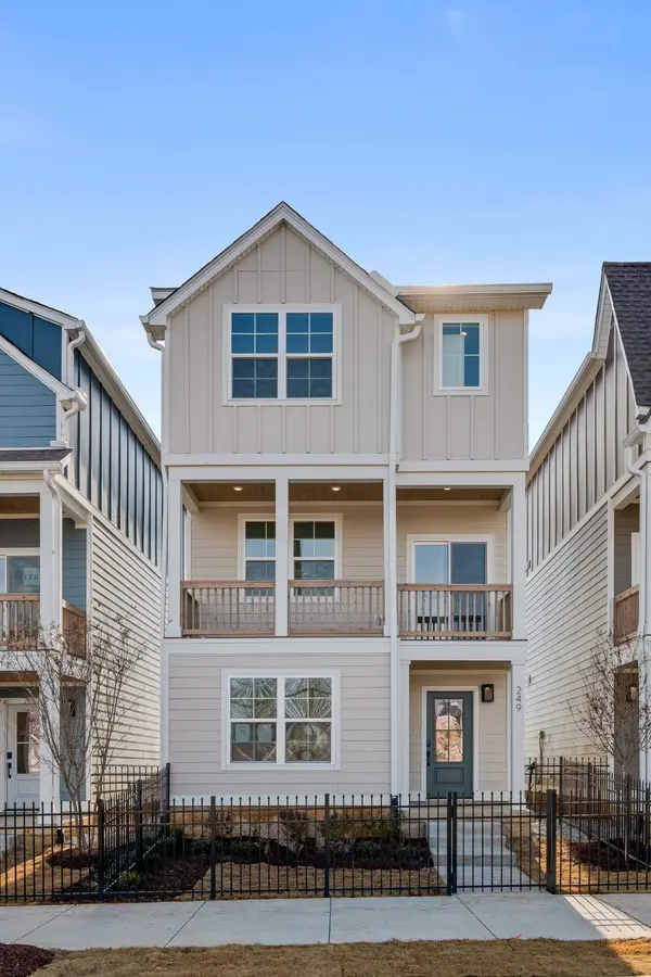 406 Hawthorn ln, Madison, TN 37115