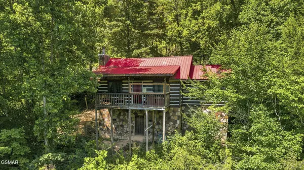 1935 Sb Ogle Lane, Sevierville, TN 37876