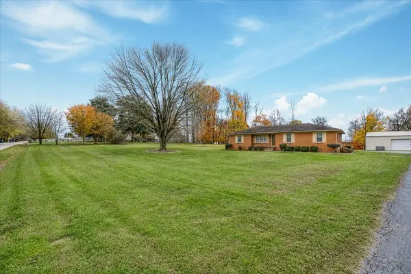 1200 Sullivan Dr, Lafayette, TN 37083