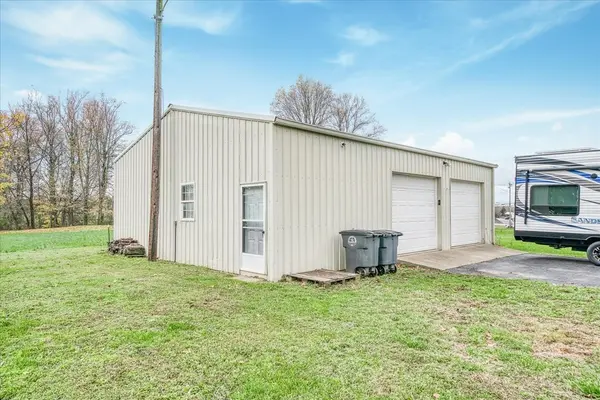 1200 Sullivan Dr, Lafayette, TN 37083
