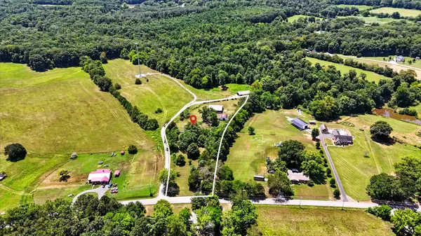 1840 Lockmiller Rd, Estill Springs, TN 37330