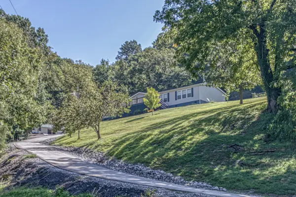 258 Knob Creek Rd, Celina, TN 38551