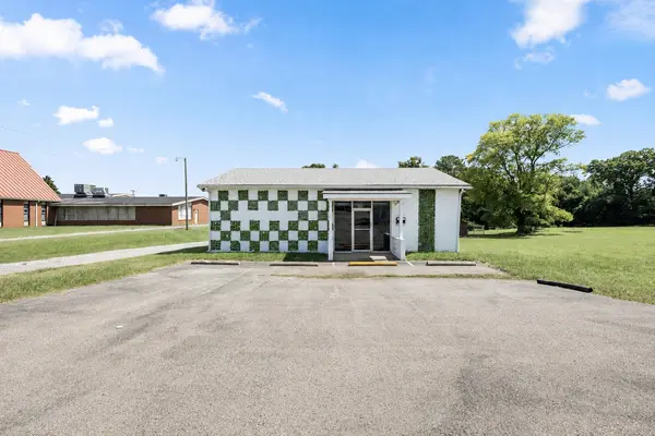 1313 Fort Campbell Blvd, Clarksville, TN 37042