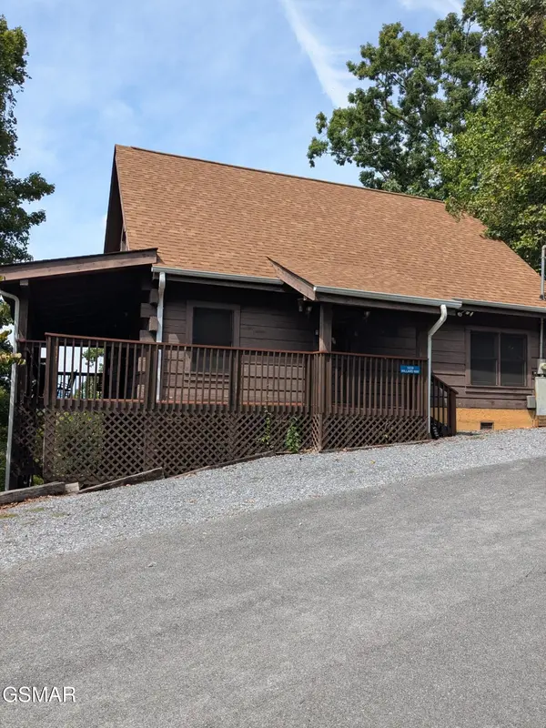 1039 Willard Way, Sevierville, TN 37876