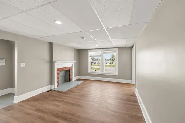 1313 Fort Campbell Blvd, Clarksville, TN 37042