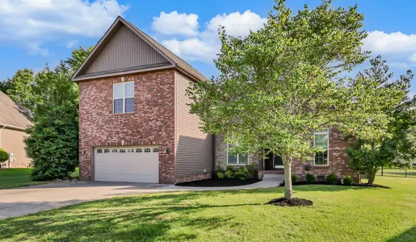 126 Parkland Cir, Clarksville, TN 37043