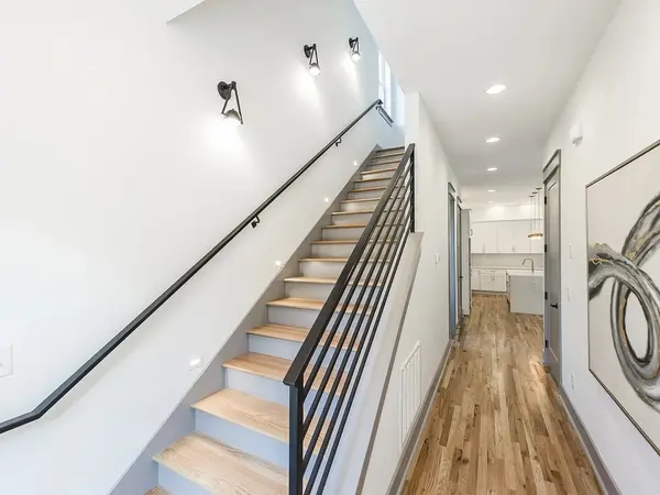 2216 Summitt Ave, Nashville, TN 37218