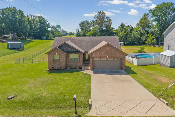 2432 Artie Manning Rd, Clarksville, TN 37042