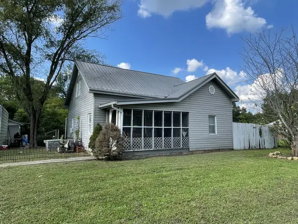 129 E Athens St, Englewood, TN 37329
