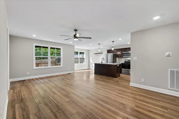 1378 Isaiah Dr, Clarksville, TN 37042
