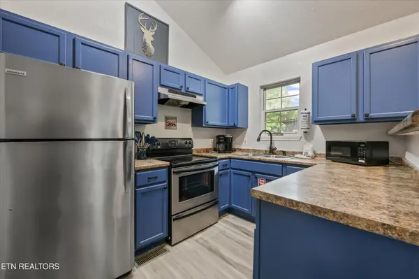 516 Proffitt Rd #2, Gatlinburg, TN 37738