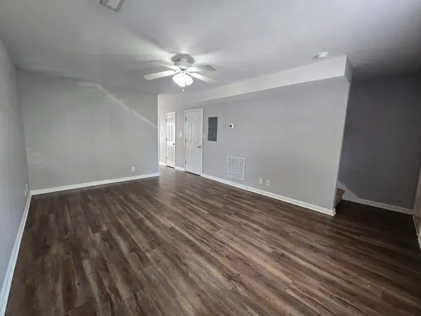 252 Executive Ave #1A, Clarksville, TN 37042