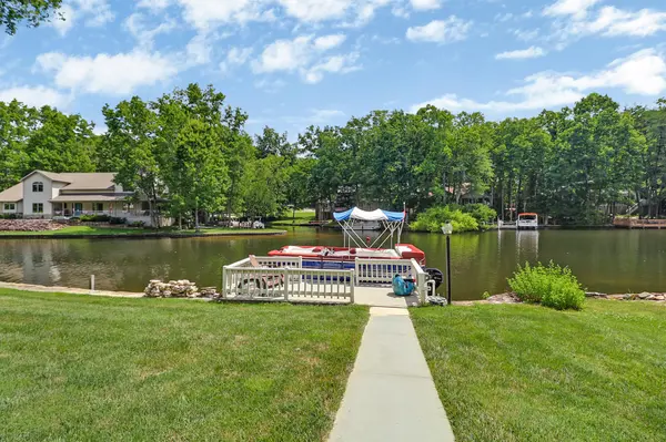 15 Meadowlark Cir, Crossville, TN 38558
