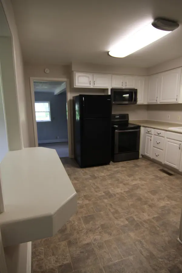 304 Hilldale Ln, Clarksville, TN 37043