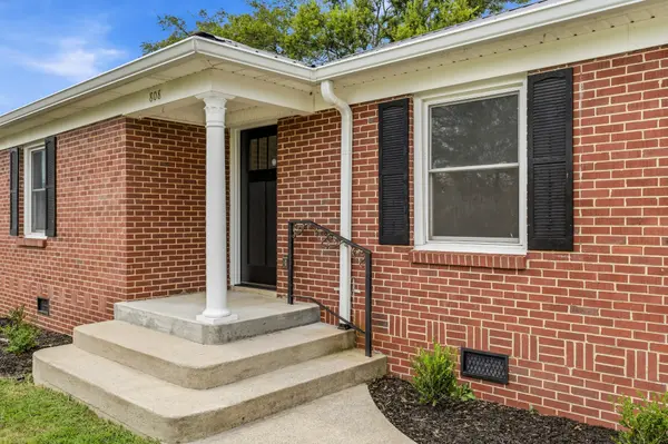808 Cowan Ave, Shelbyville, TN 37160