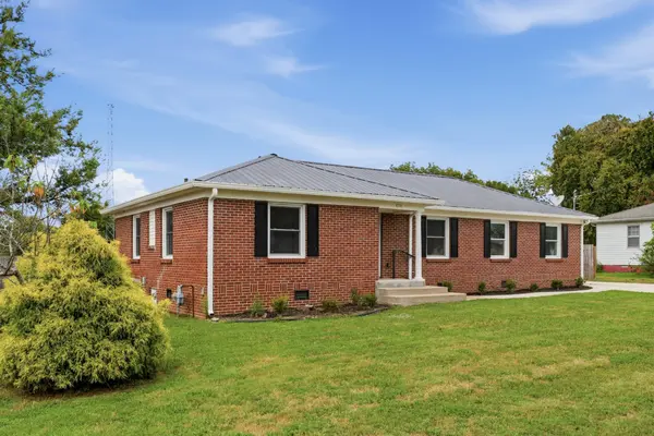 808 Cowan Ave, Shelbyville, TN 37160