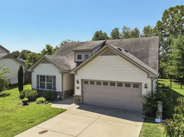 1121 Halverson Dr, Murfreesboro, TN 37128