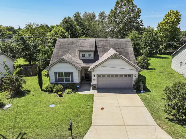 1121 Halverson Dr, Murfreesboro, TN 37128
