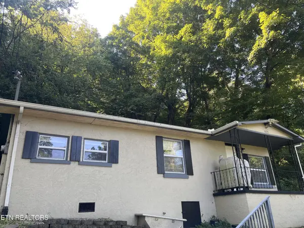 4625 Carver Rd, Knoxville, TN 37918