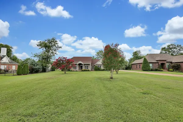614 Greene Dr, Lebanon, TN 37087