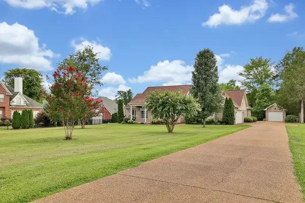 614 Greene Dr, Lebanon, TN 37087