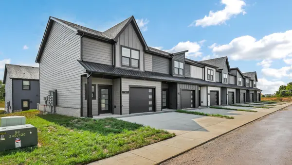 1305 Jonathan Wade Circle, Clarksville, TN 37043