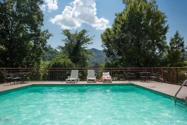 354 E Holly Ridge Road #UNIT 204, Gatlinburg, TN 37738