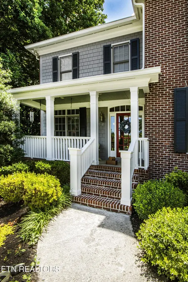 2742 Moon Shores Drive, Knoxville, TN 37938