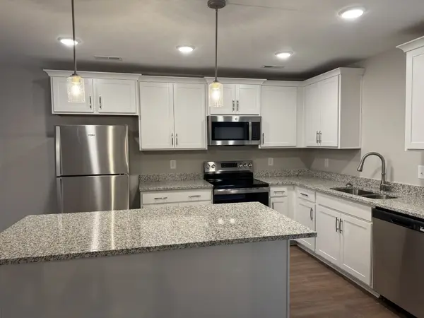2201 Eldos Trace Cir #B, Clarksville, TN 37042