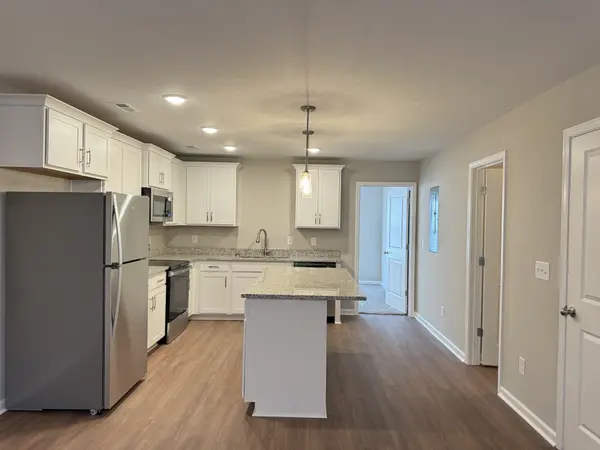 2201 Eldos Trace Cir #B, Clarksville, TN 37042