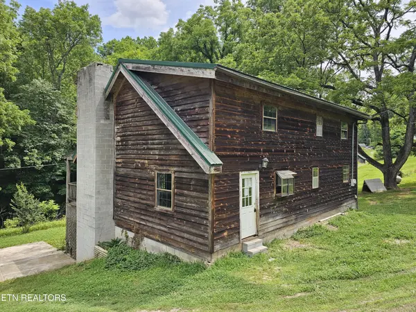 264 Old Long Hollow Rd, La Follette, TN 37766