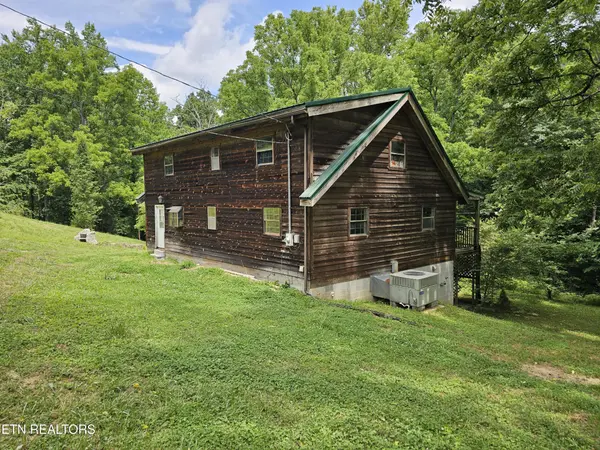 264 Old Long Hollow Rd, La Follette, TN 37766