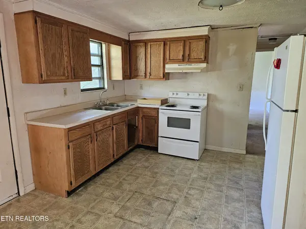 341 Warwick Lane, Maynardville, TN 37807