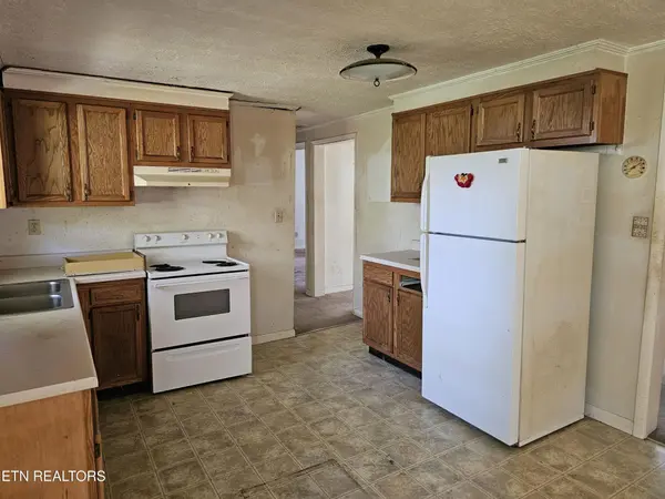 341 Warwick Lane, Maynardville, TN 37807