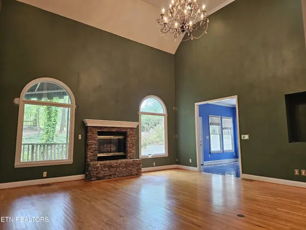 1525 Westport Rd, Knoxville, TN 37922