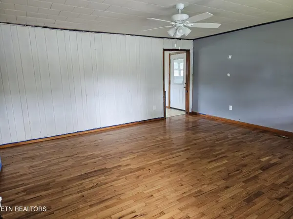 306 Wilson Hurst St, Tazewell, TN 37879