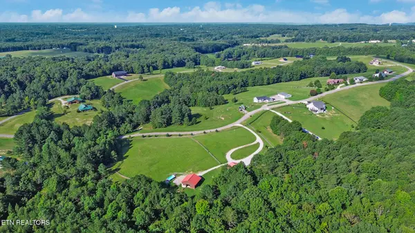 1463 Nichol Creek Drive, Jamestown, TN 38556