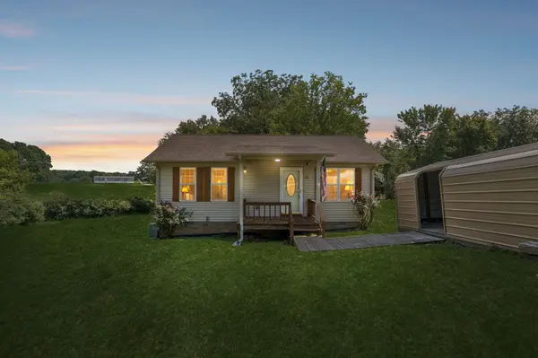 362 Oak St, Big Sandy, TN 38221