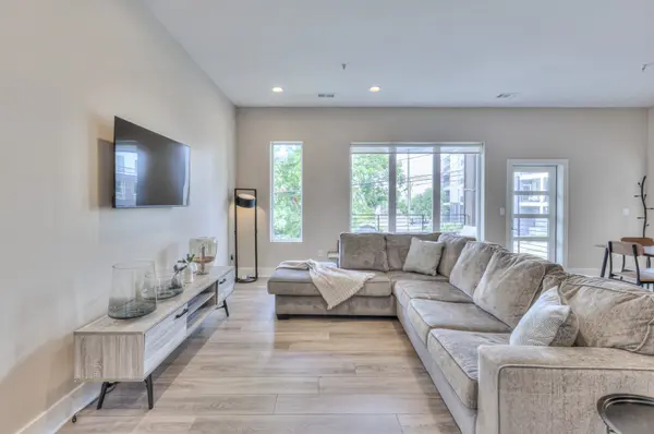 119 Mason Avenue #201, Nashville, TN 37203