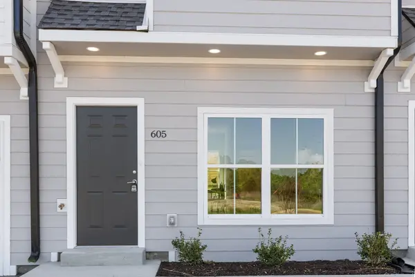 907 Harper Lndg, Chapel Hill, TN 37034