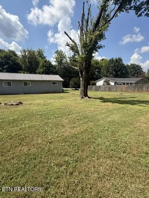 232 Meadow Lane, Sweetwater, TN 37874