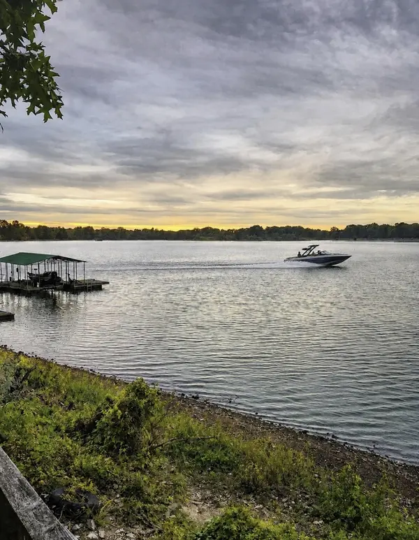 643 Wismer Rd, Camden, TN 38320