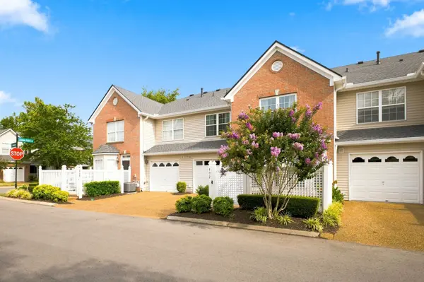 402 Bembridge Ln, Franklin, TN 37069