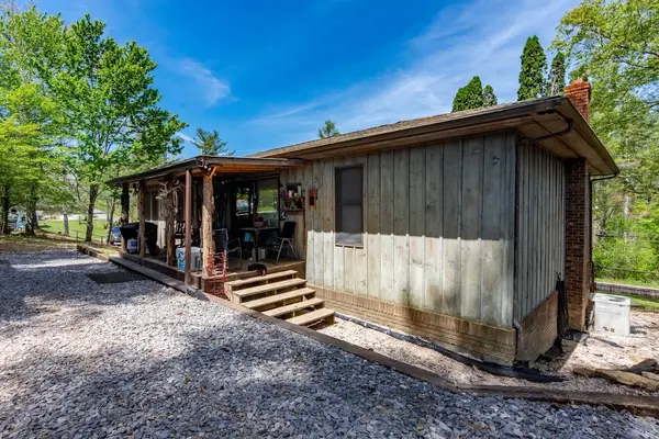 11 Cedar Hills Rd, Grandview, TN 37337