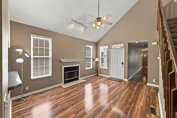 5936 Colchester Dr, Hermitage, TN 37076