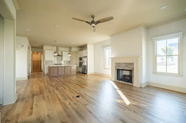 624 Flathead Aly, Thompsons Station, TN 37179