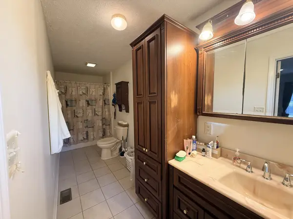 760 Scenic Dr, Lewisburg, TN 37091