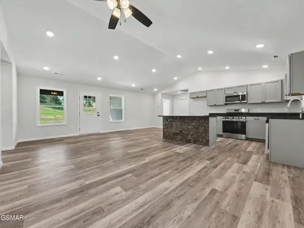 234 Meadowbrook Drive, Pigeon Forge, TN 37863