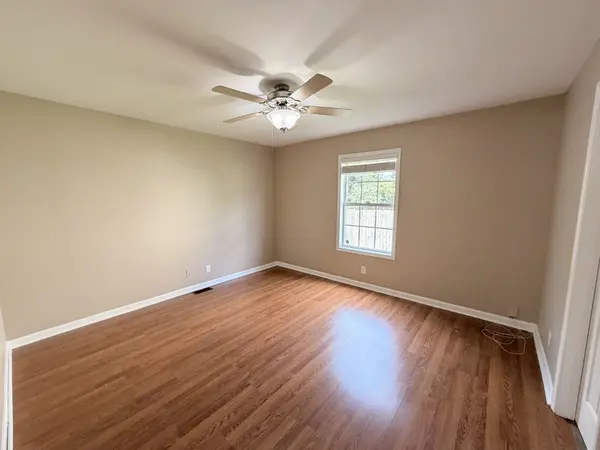 203 Alysheba Ct, Oak Grove, KY 42262